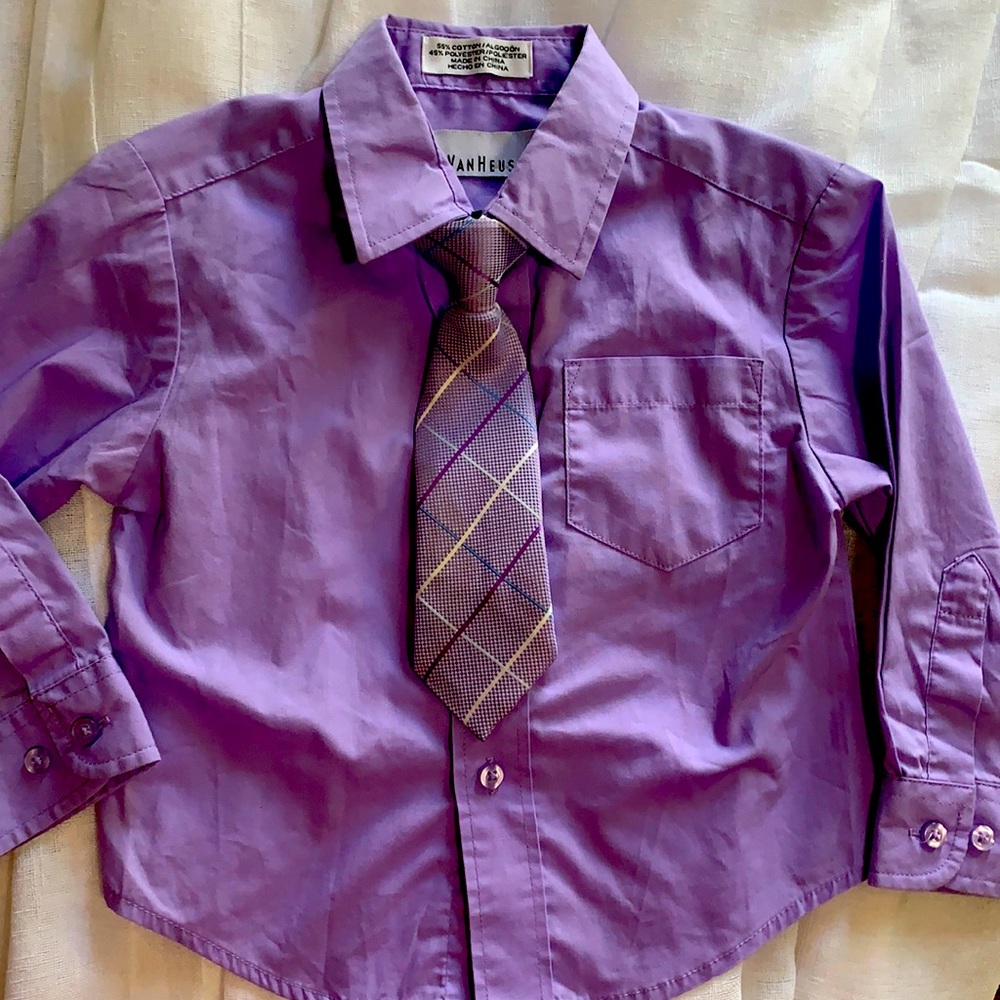 Little boys dress shirt size 4 purple with tie